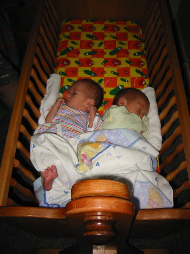 Short babies Long Cradle